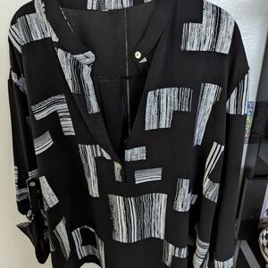 Black Geometric Print V-Neck Blouse